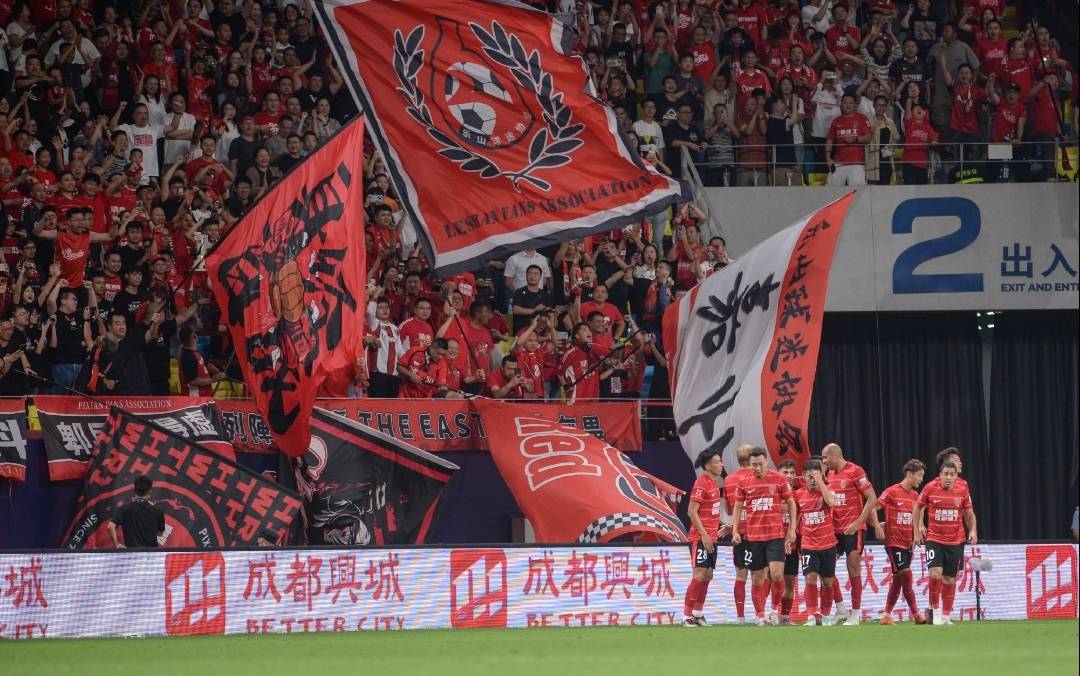 开云体育官网入口今夜突围战来临，成都蓉城围绕欧篮联造点机会，赛场秩序良好，心理建设被强调的简单介绍